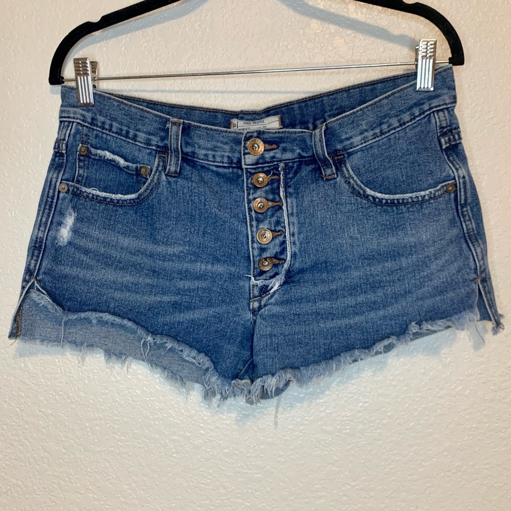 Free People Jillian Runaway Cutoff Button Fly Jean Shorts Distressed Size 27